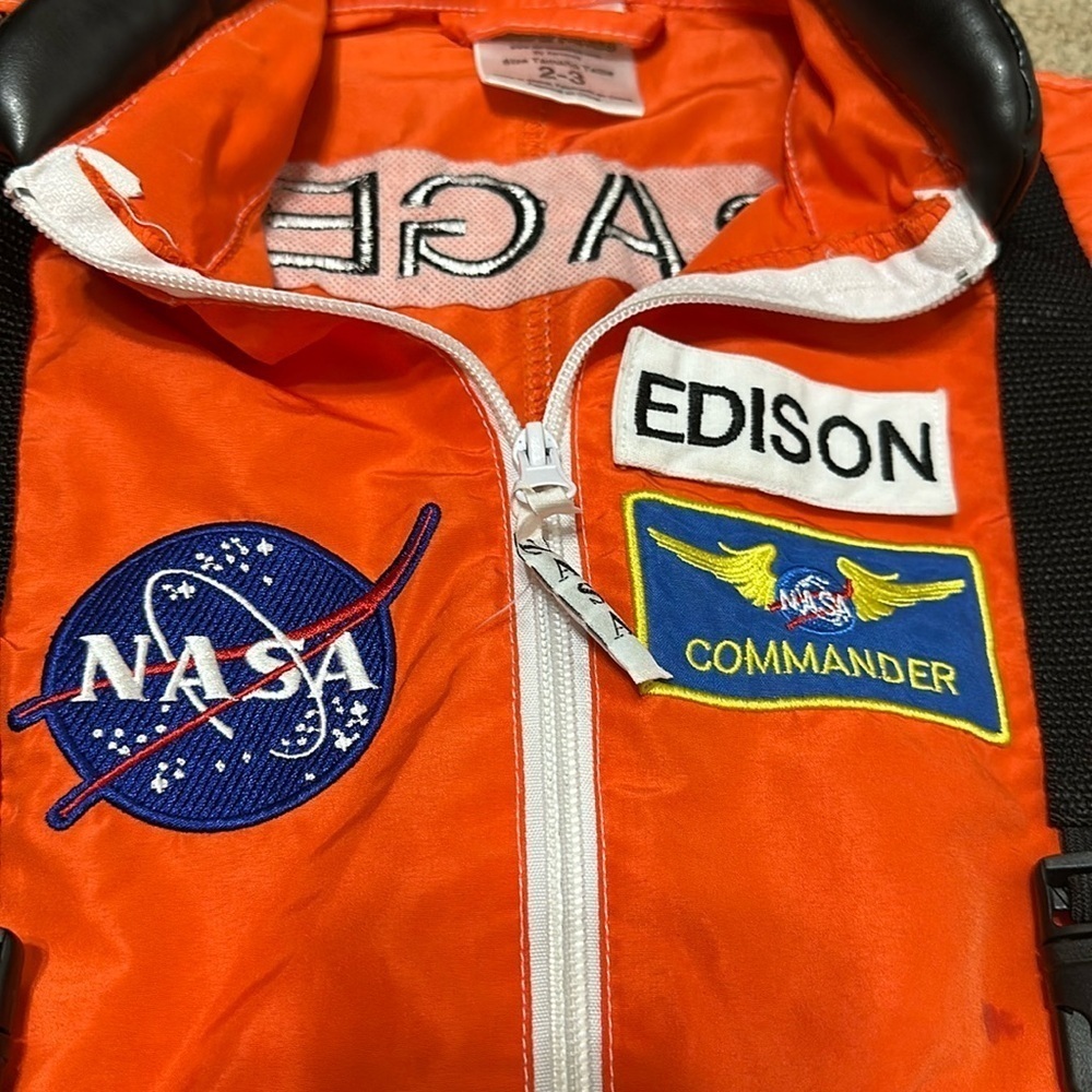 Astronaut Suit Nasa Commander 
Astronaut Costume Child Sz 2-3 Halloween Costume - Picture 2 of 4